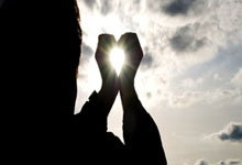 爱游戏-山东队横扫骑士，乔治关键制胜