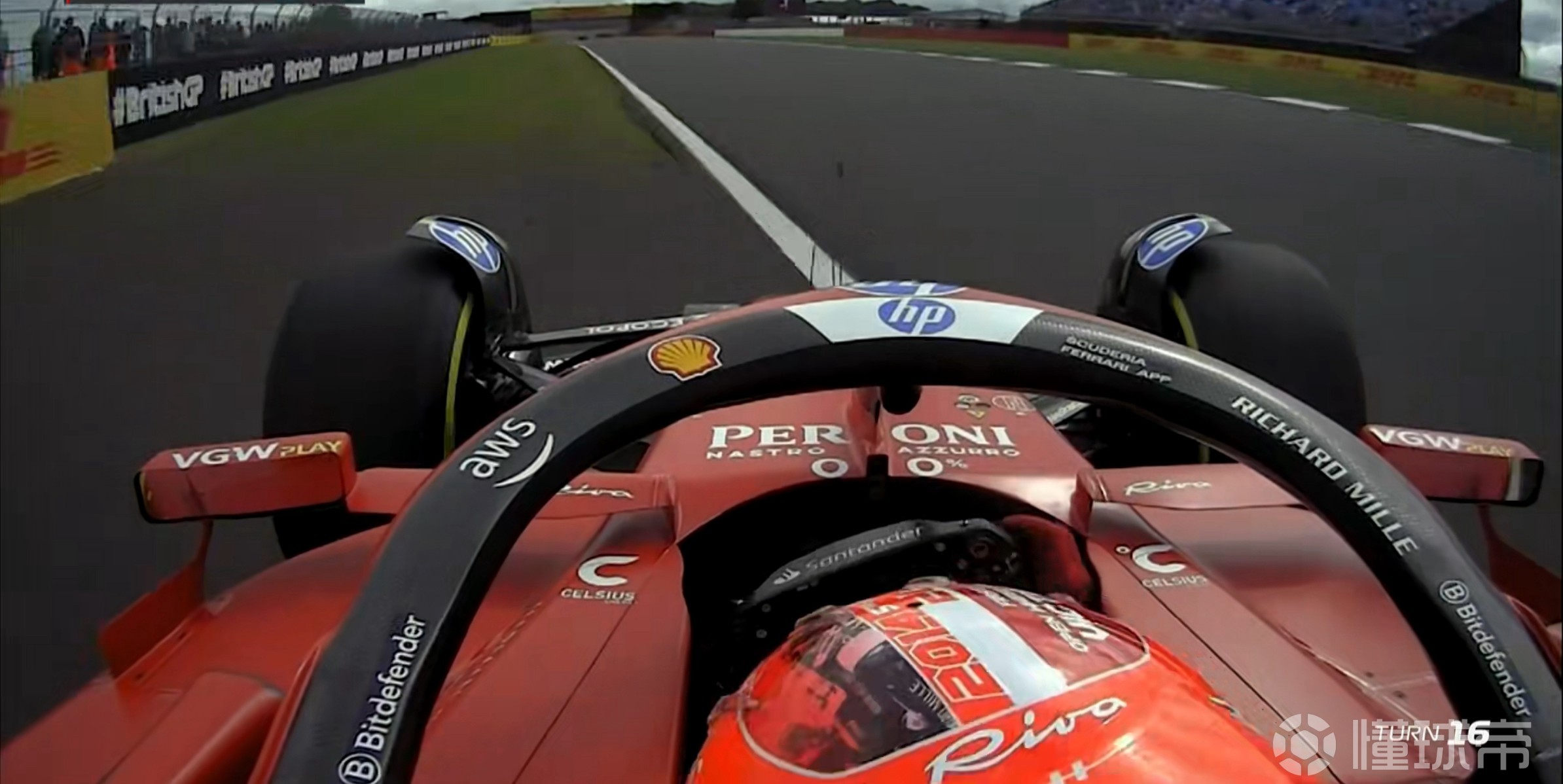 雷诺车队横扫索伯车队,佩雷兹统治全场 雷诺车队横扫索伯车队,佩雷兹统治全场