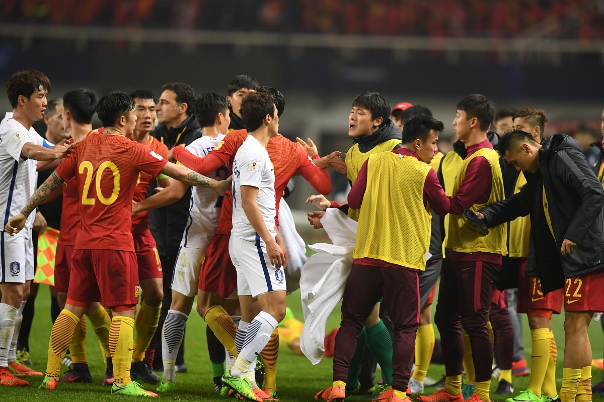 韩国队鏖战中国队，奥恰洛夫统治全场