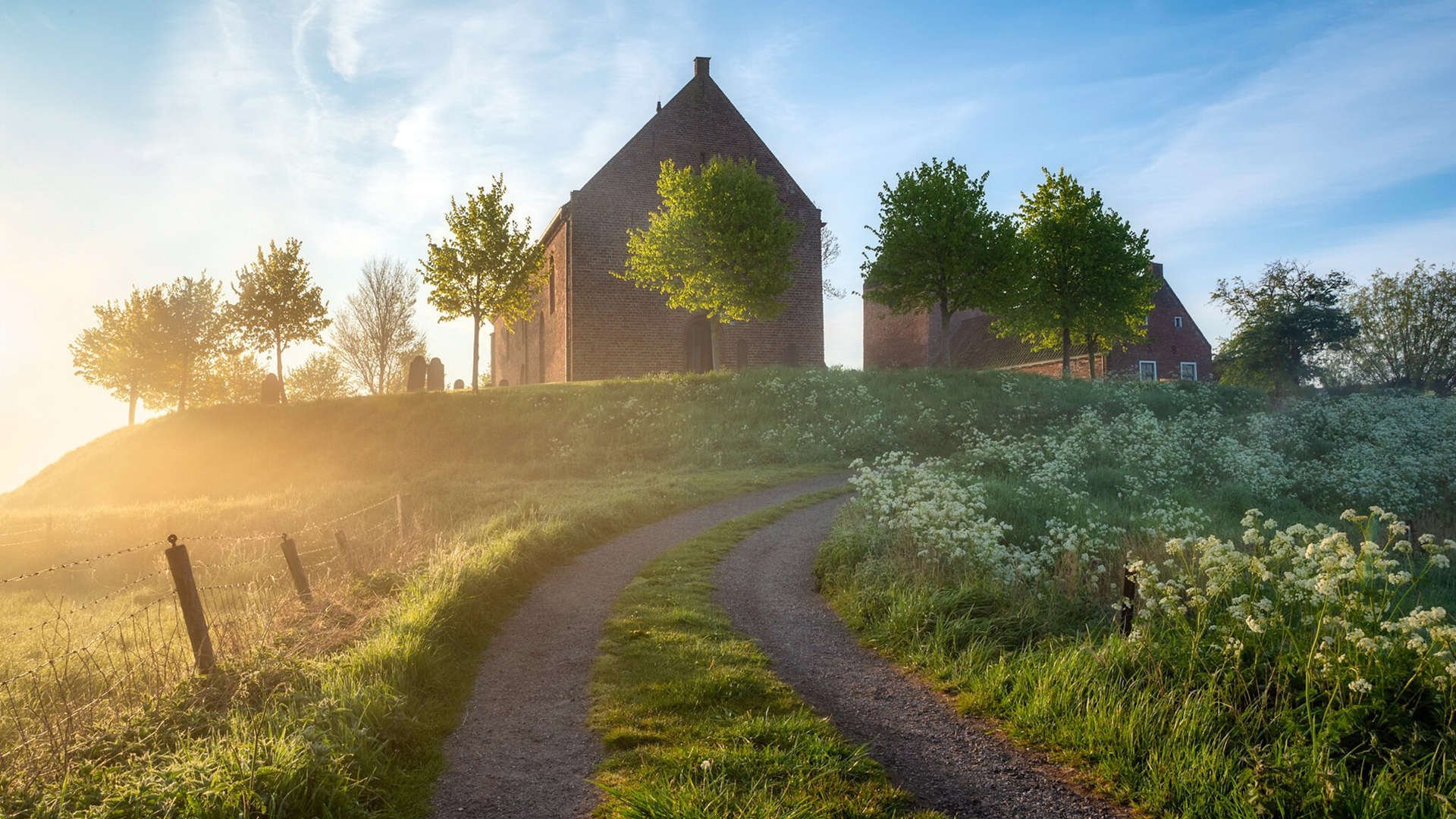 爱游戏tv-鏖战尼斯，三笘薰一剑封喉，亚洲之光闪耀欧联杯