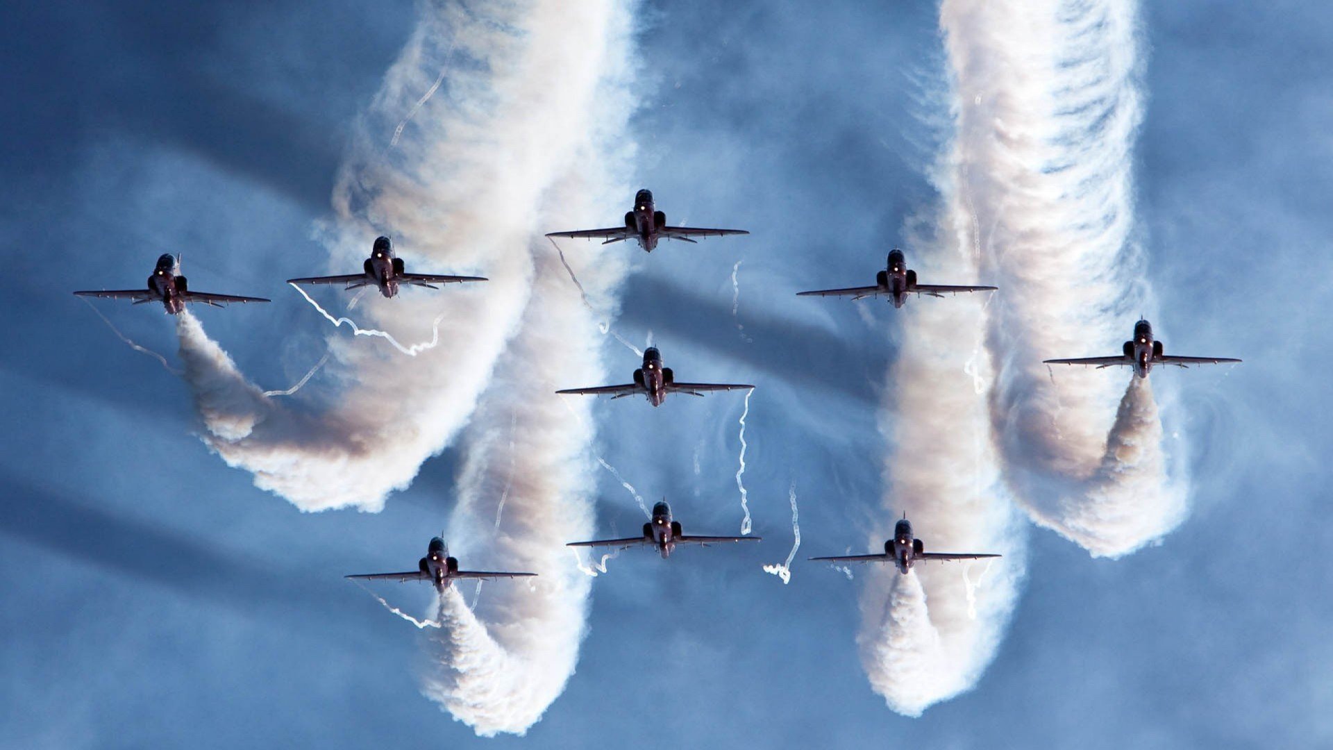 爱游戏在线-德里赫特锁死瑞士军刀！1.9亿天价中卫用无解表现导演尤文史诗翻盘